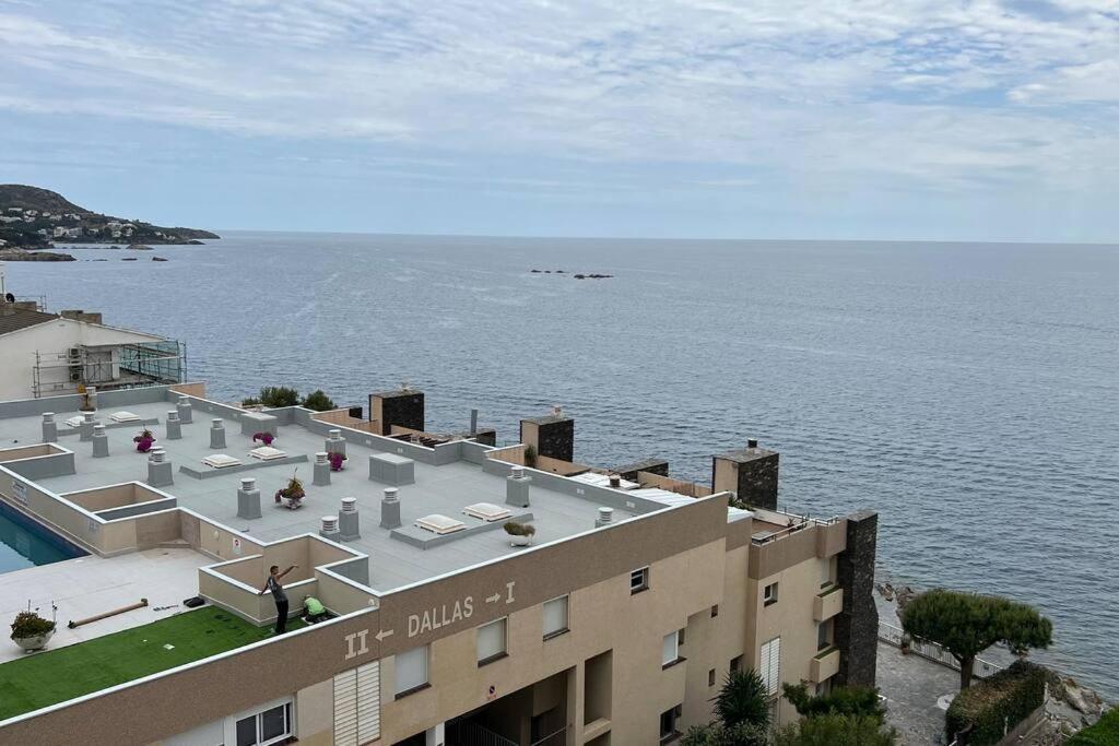 Apartamento Tres Habitaciones Con Vistas Al Mar En Roses Exterior photo